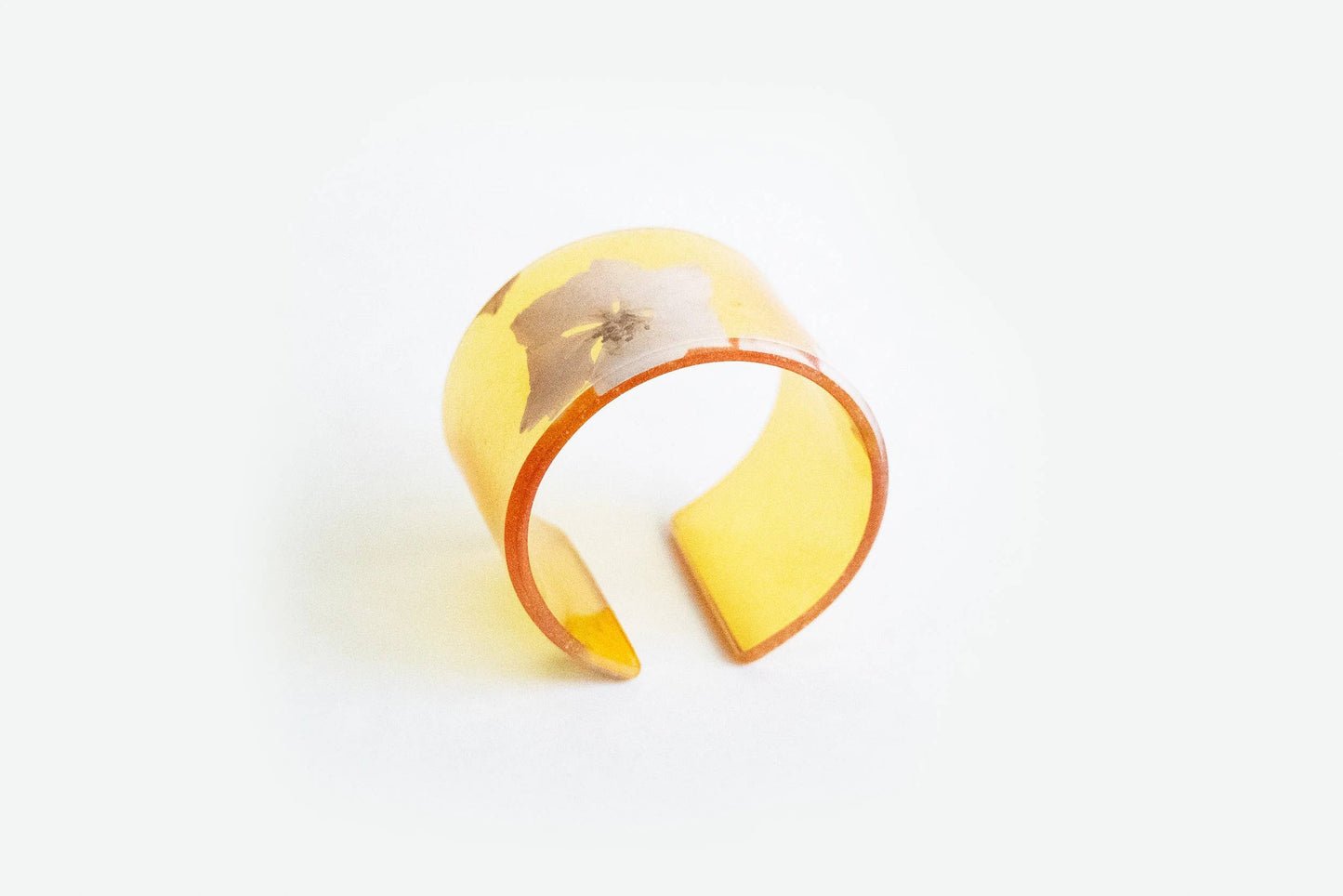 dconstruct - Ecoresin Cuff - Wide: Whisper Robin / M - PMA Store at the Portland Museum of Art, Maine