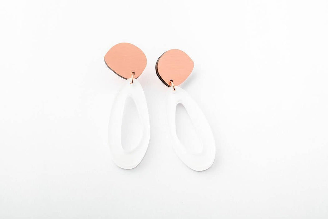 dconstruct - Ecoresin Earrings - Fluid Oval Drop: Lunar / Gold