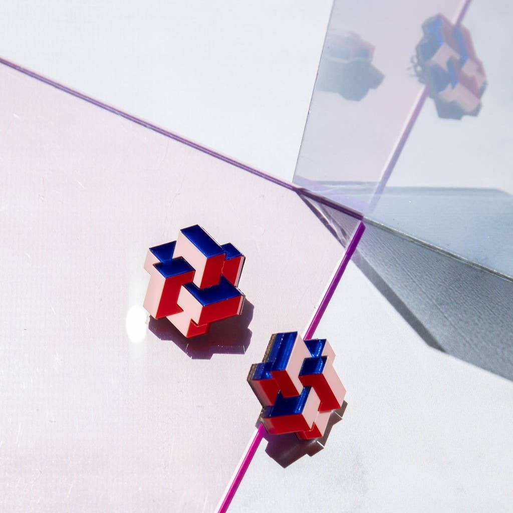 Pamela Coromoto - NEW Prisma Earrings – Bold Geometry for Modern Style: Purple Palette / Clip