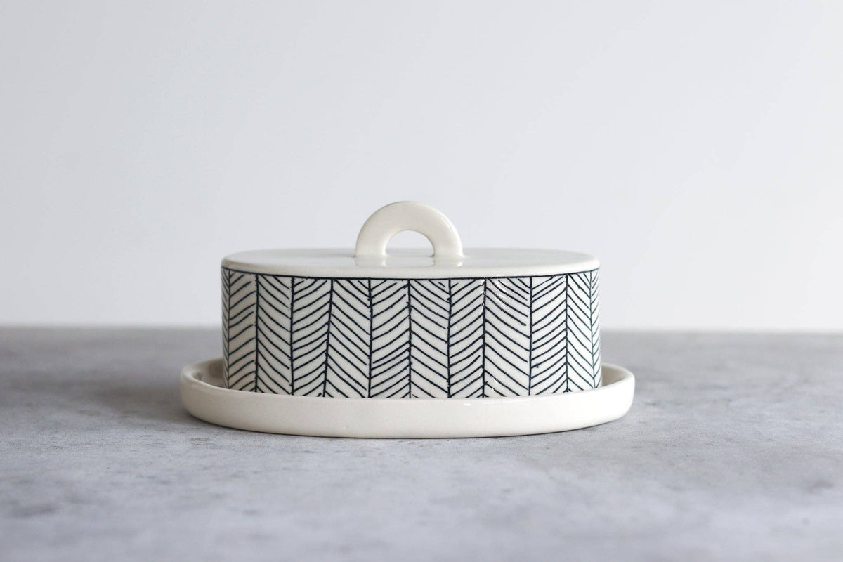 Elizabeth Benotti Ceramics - Herringbone Butter Dish: Black - PMA Store at the Portland Museum of Art, Maine