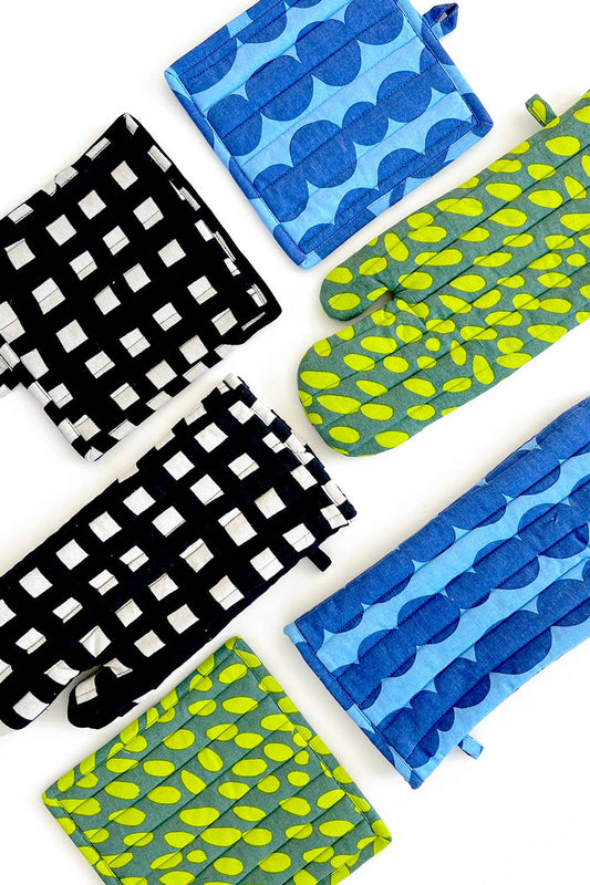 See Design - Oven Mitt & Potholder Set: Blocks Black/Grey - PMA Store at the Portland Museum of Art, Maine