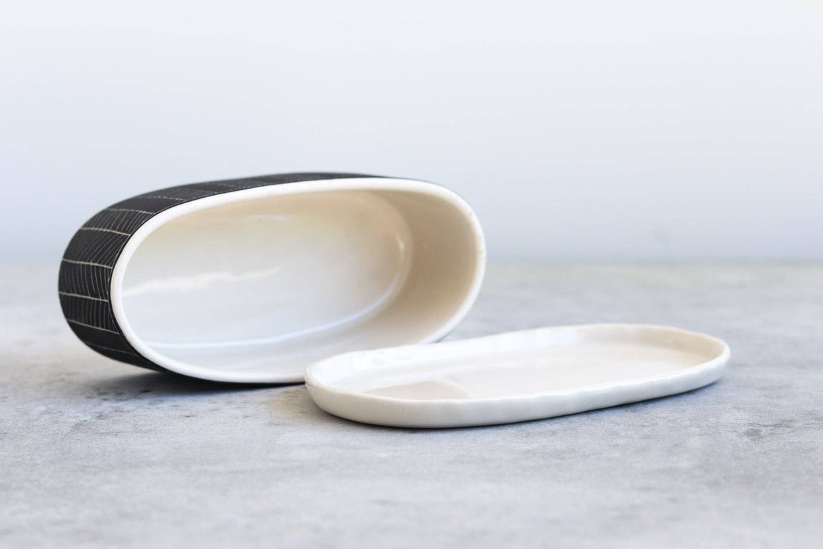 Elizabeth Benotti Ceramics - Herringbone Butter Dish: Black - PMA Store at the Portland Museum of Art, Maine