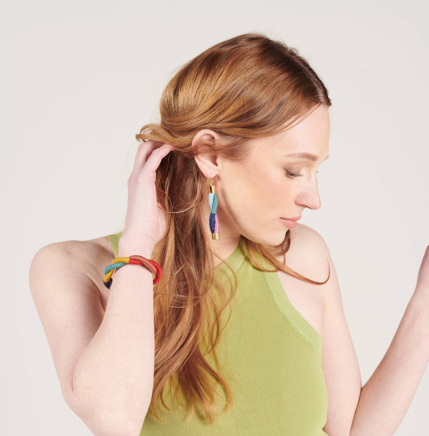 SASHA - Twist Rainbow Magnetic Bracelet