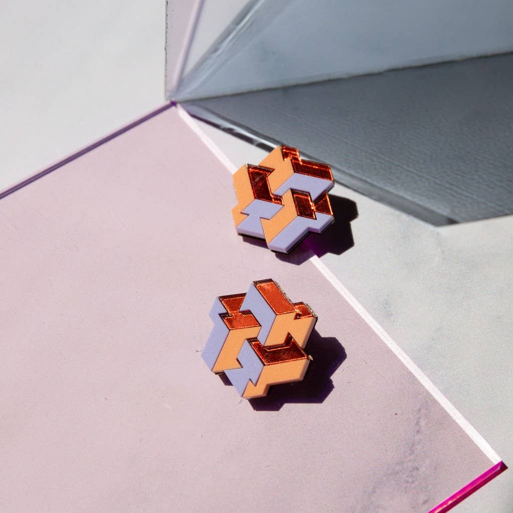 Pamela Coromoto - NEW Prisma Earrings – Bold Geometry for Modern Style: Purple Palette / Clip