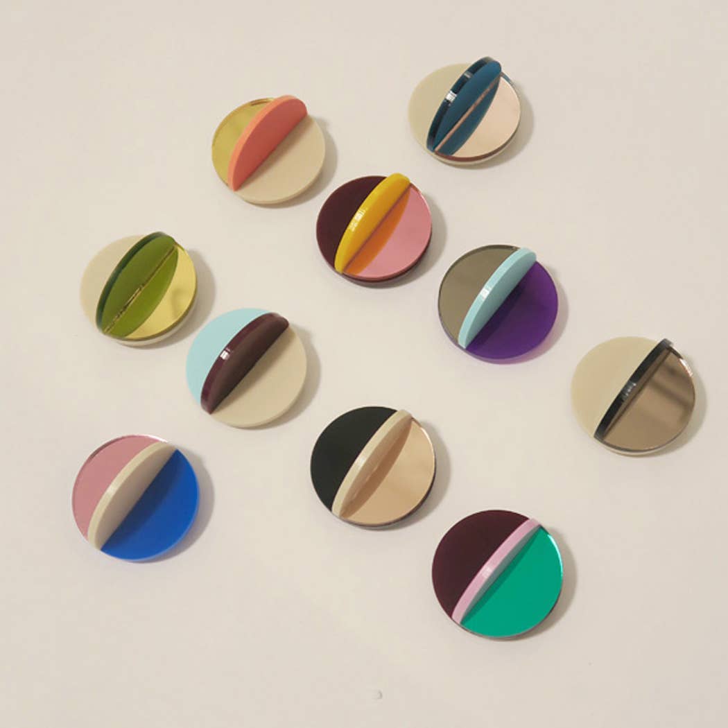 Pamela Coromoto - Dexel Brooch - Vibrant Palette: Green Mirror, Bordeaux and Magenta