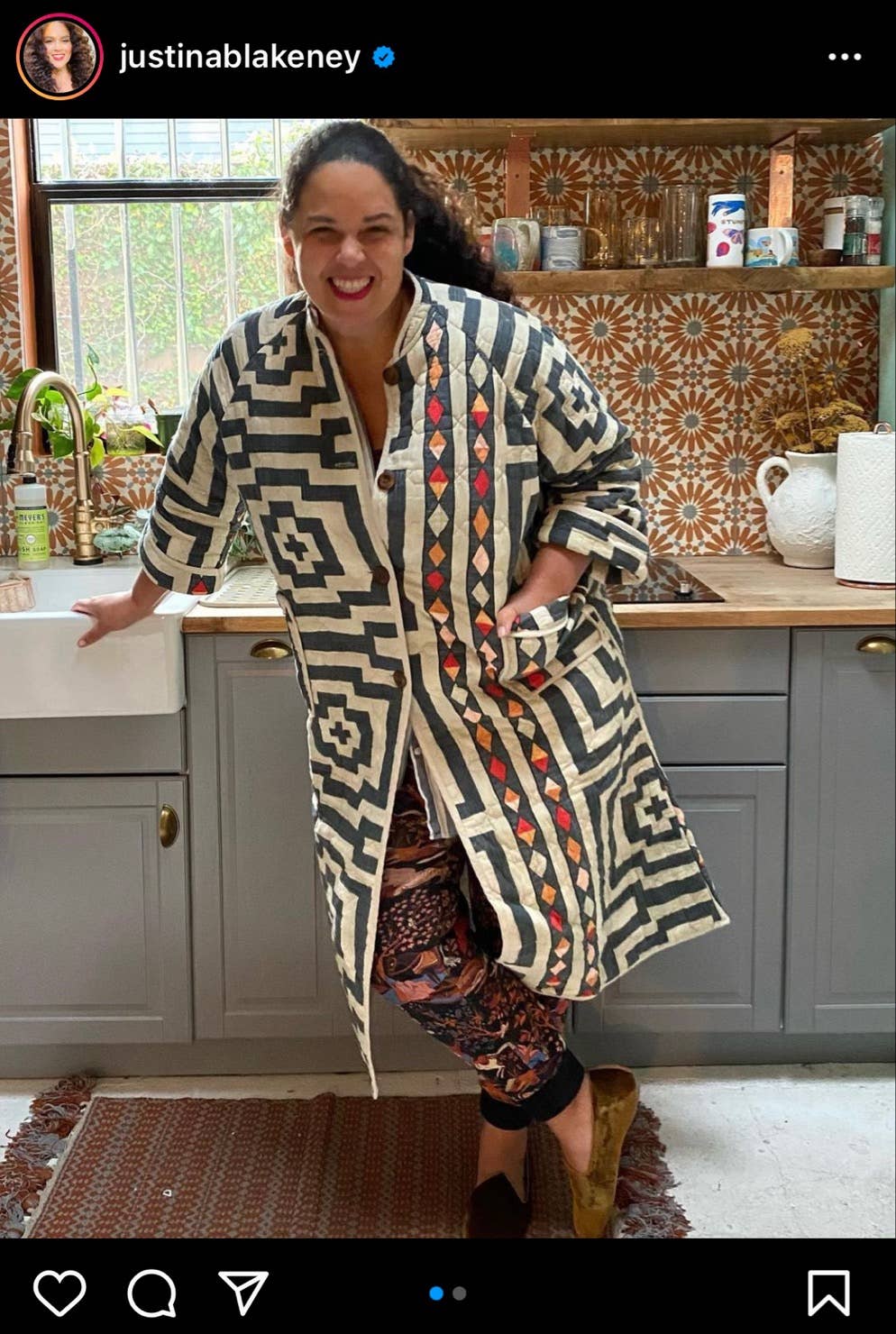 Peking Handicraft - Hypnotic House Robe - Jungalow: M/L - PMA Store at the Portland Museum of Art, Maine