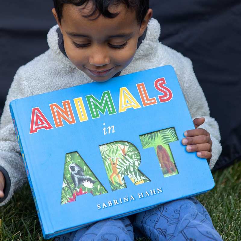 Simon & Schuster - Animals in Art by Sabrina Hahn: Board Books; 64 pages / English - PMA Store at the Portland Museum of Art, Maine