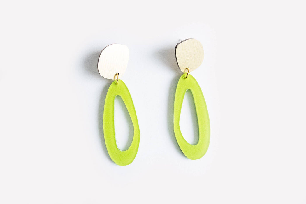 dconstruct - Ecoresin Earrings - Fluid Oval Drop: Fleur Vitamin C / Gold