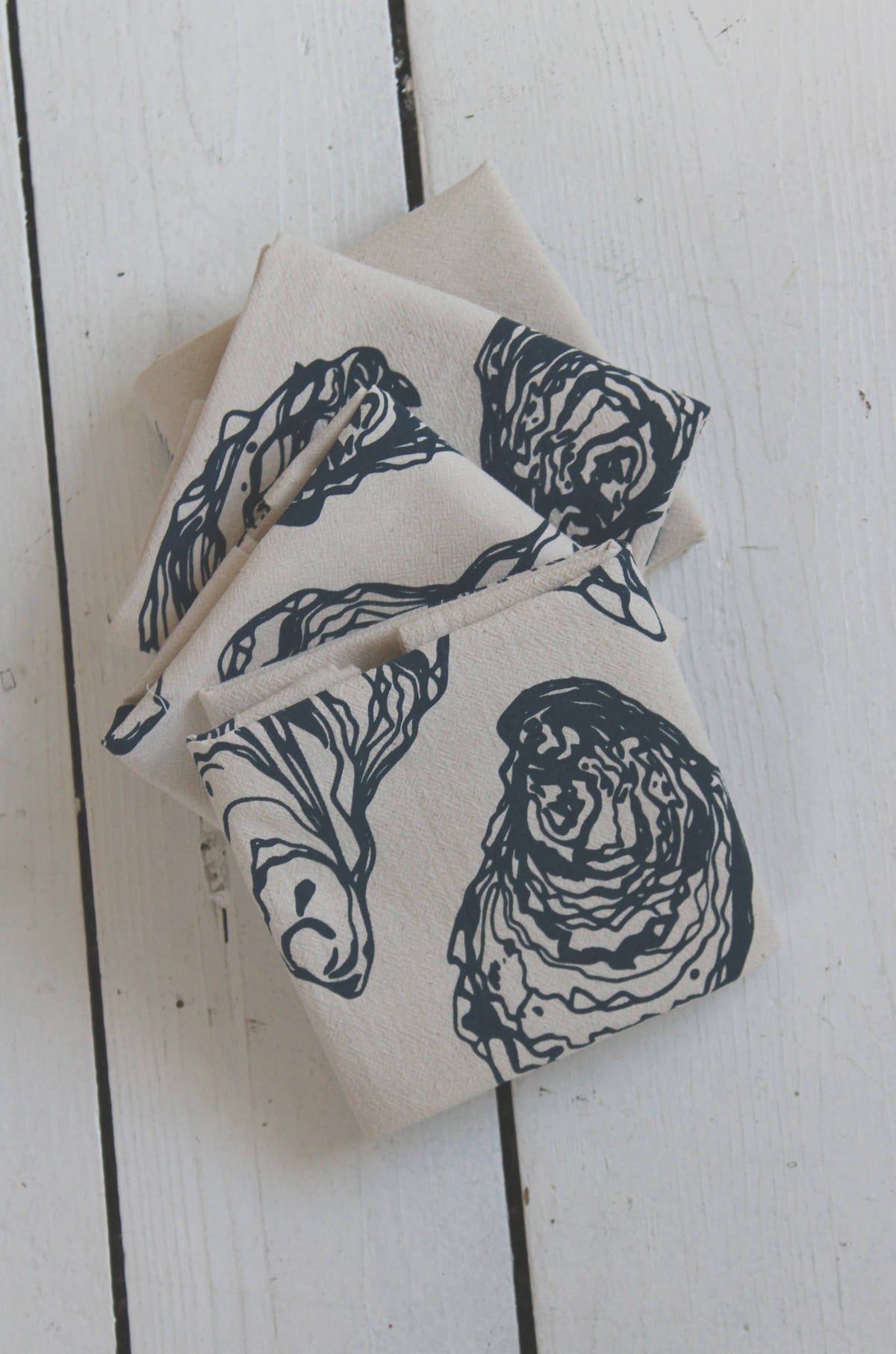 Hearth and Harrow - Set of 4 Organic Cotton Oyster Napkins - Oysters - Nautical: Mint green