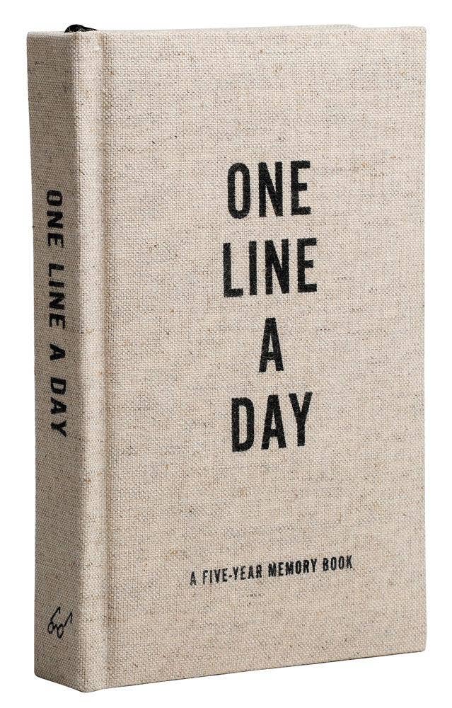 Chronicle Books - Canvas One Line a Day - PMA Store at the Portland Museum of Art, Maine