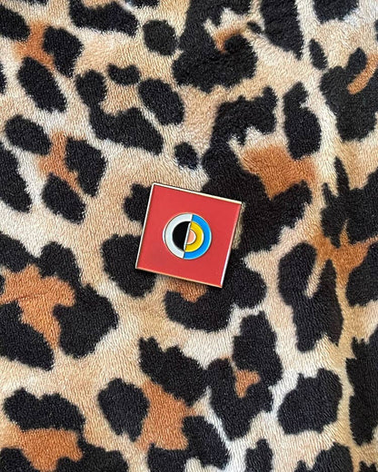 Pin Museum - Svanen (The Swan) • Enamel Pin