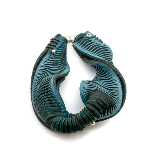 Oropopo - Oryx Horn White Sands Bracelet: Gold - PMA Store at the Portland Museum of Art, Maine