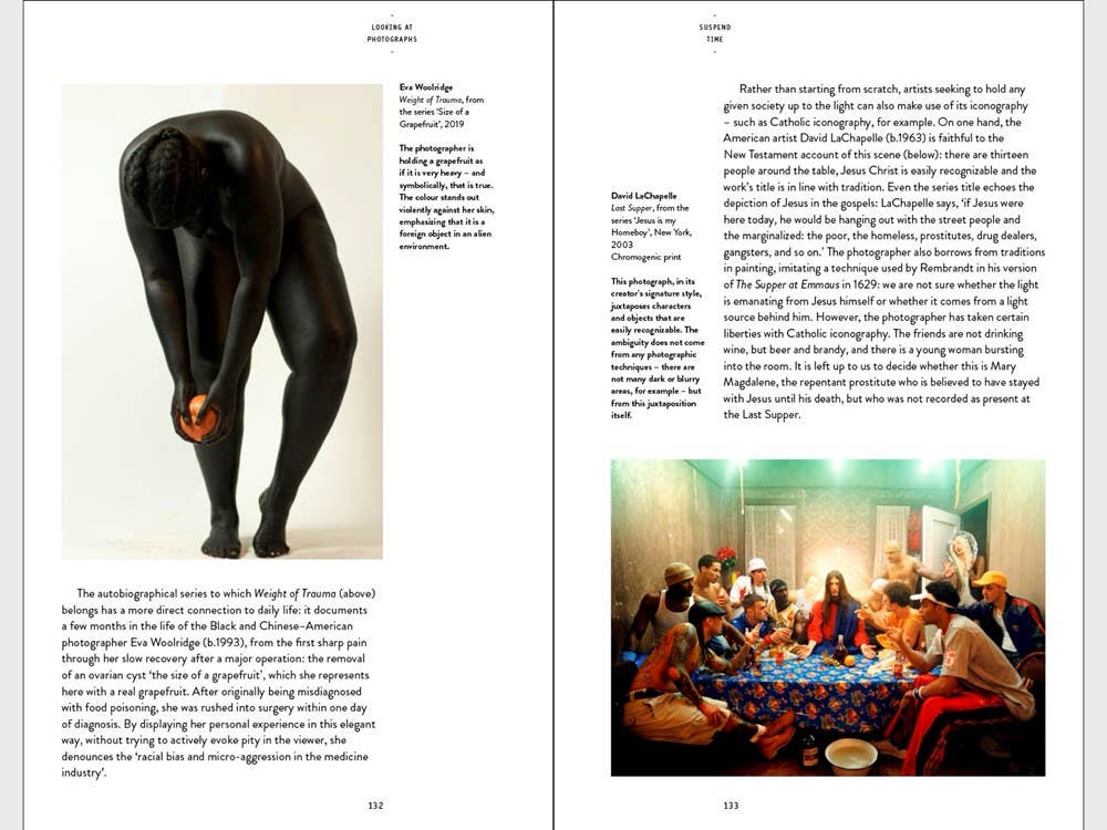 Looking at Photographs (Art Essentials) - Laurent Jullier: Paperback - PMA Store at the Portland Museum of Art, Maine