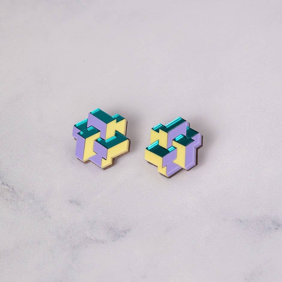 Pamela Coromoto - NEW Prisma Earrings – Bold Geometry for Modern Style: Purple Palette / Clip