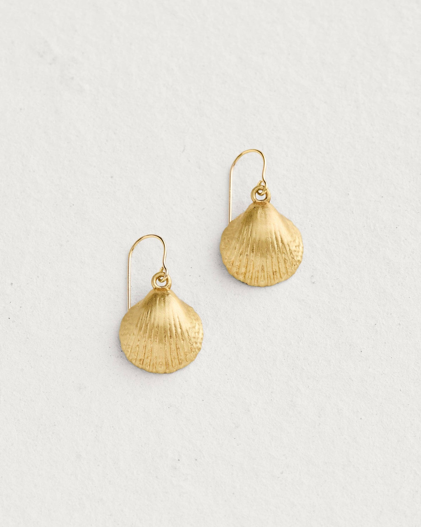 Sailors Valentine - Scallop Shell Earrings: Default Title - PMA Store at the Portland Museum of Art, Maine