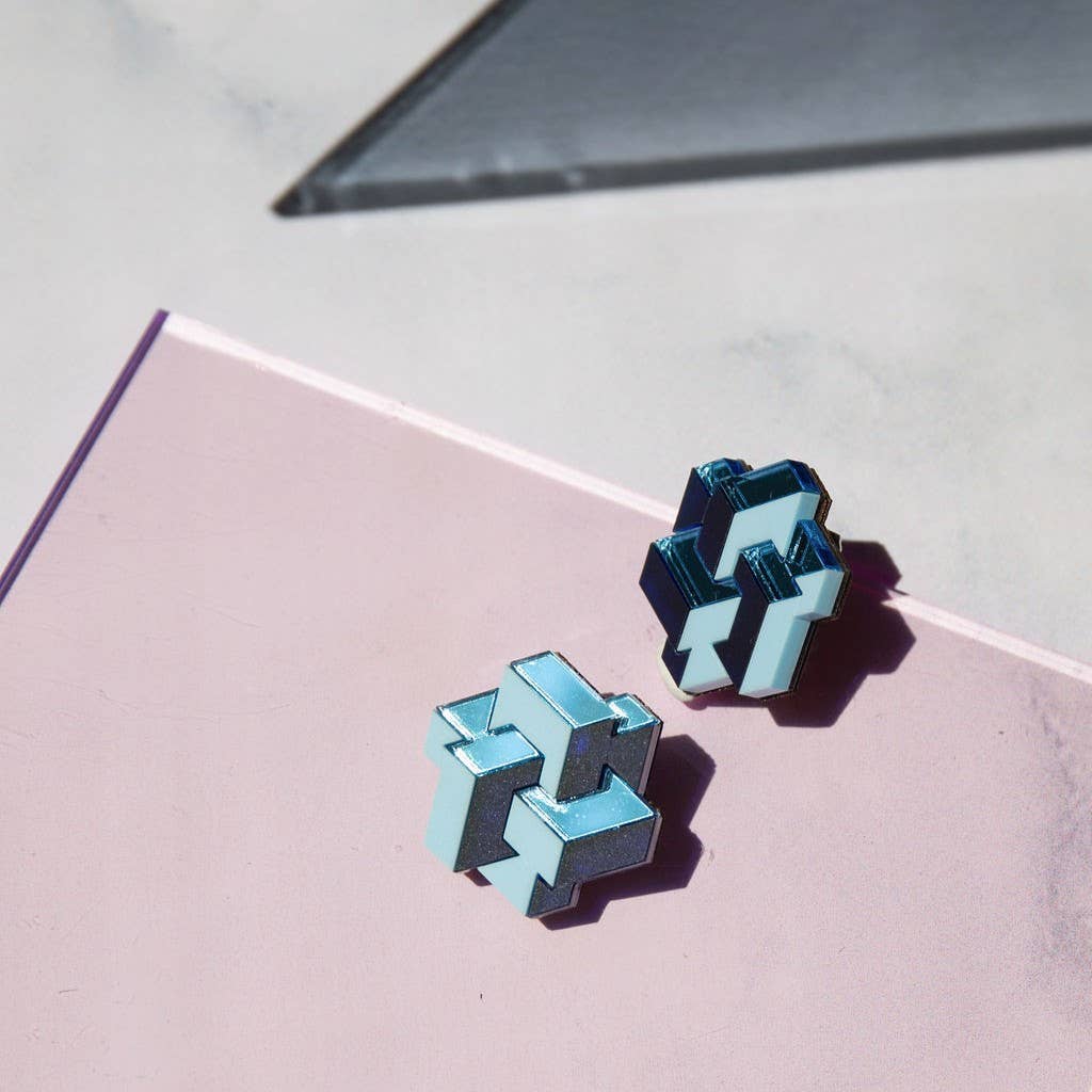 Pamela Coromoto - NEW Prisma Earrings – Bold Geometry for Modern Style: Purple Palette / Clip