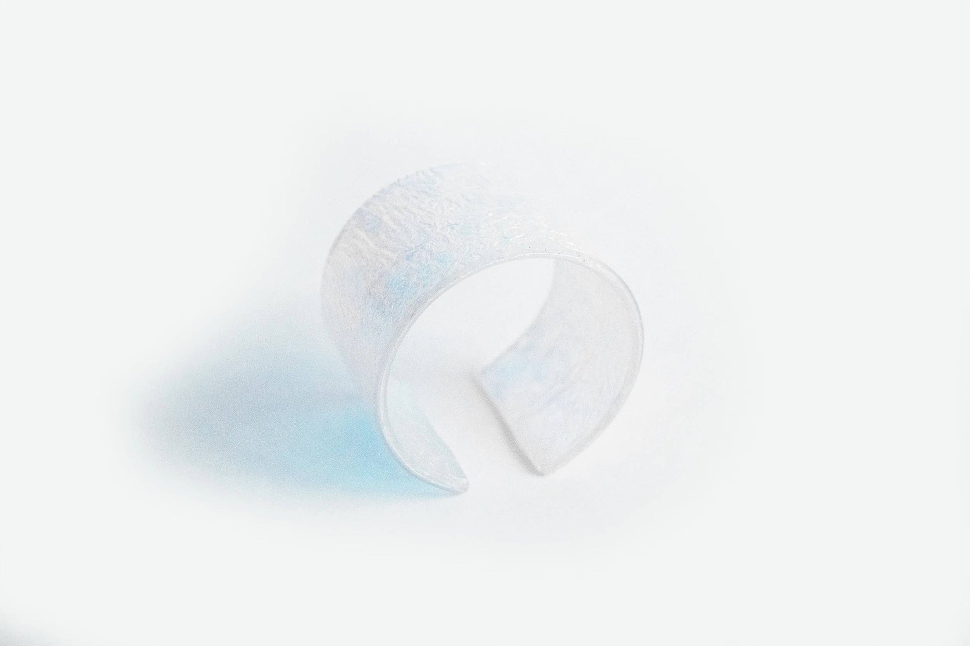 dconstruct - Ecoresin Cuff - Wide: Whisper Robin / M - PMA Store at the Portland Museum of Art, Maine
